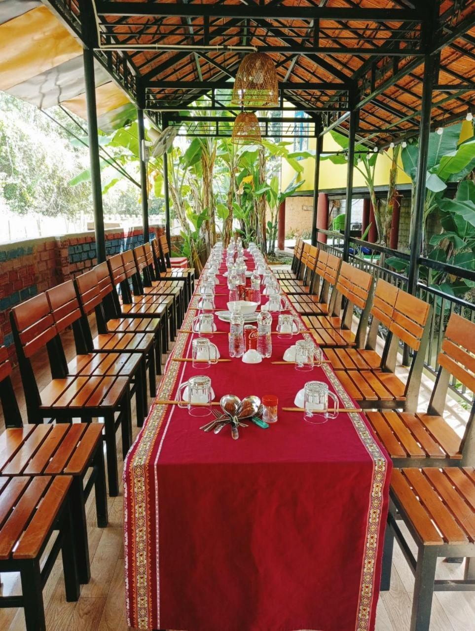 Nang Nghieng *